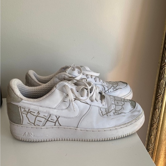 Size 12 - Nike Air Force 1 Premium L.A. Mr. Cartoon
2006 main image 7